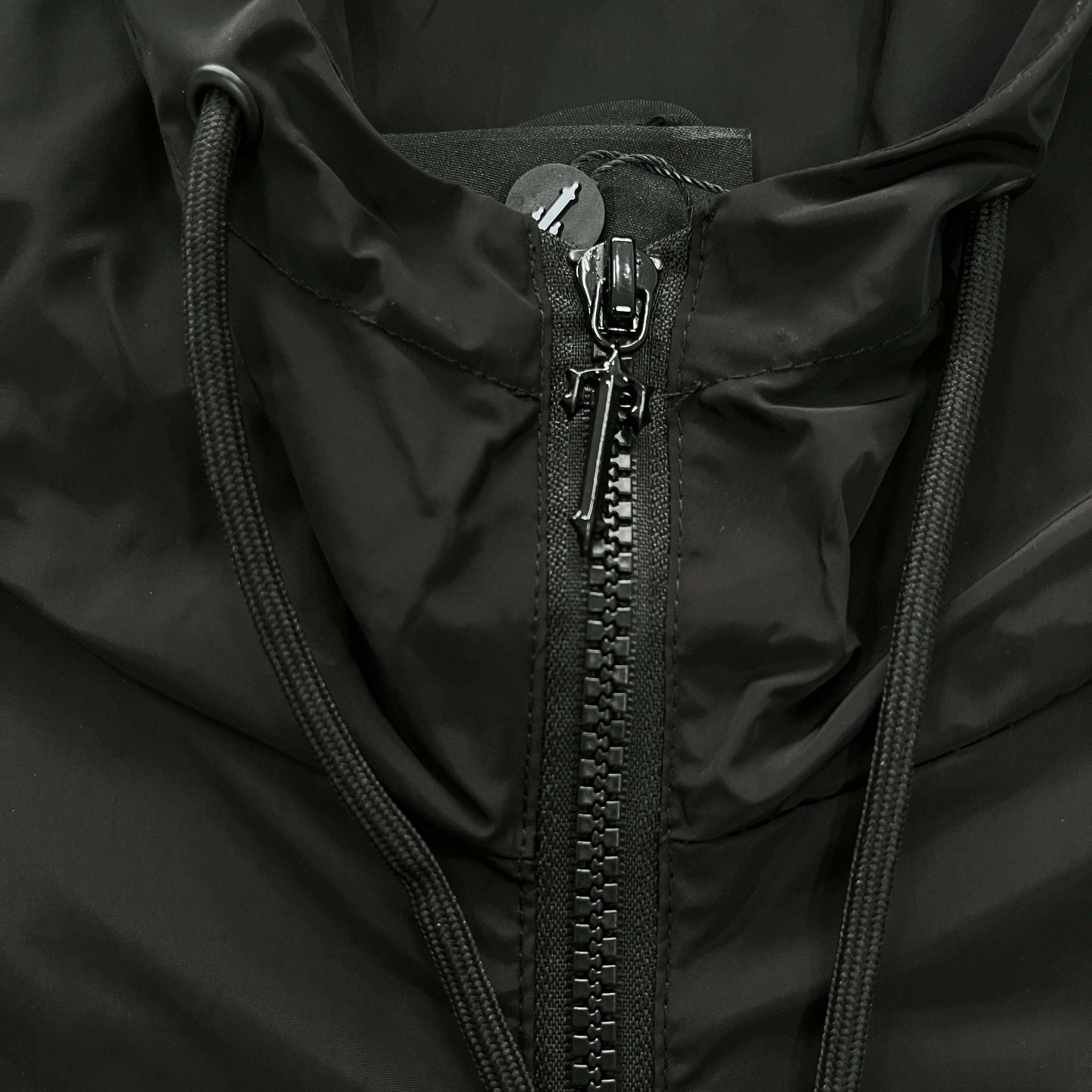 TS Irongate Windbreaker-Infrared